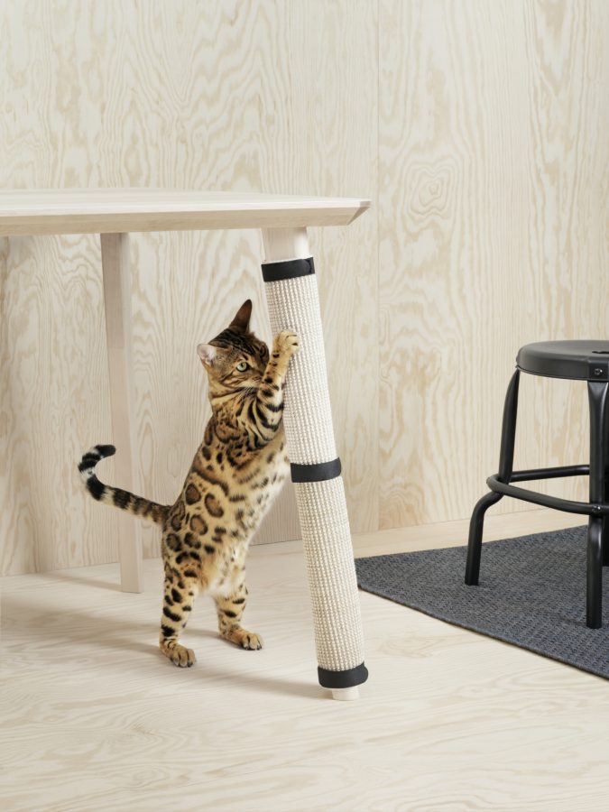 IKEAの爪とぎマット